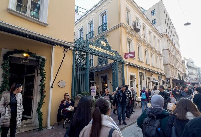 Port Galata Suites