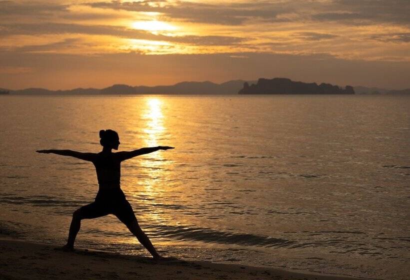 هتل Varana Krabi