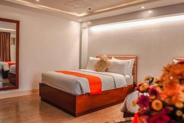 Aya Hotel & Residences