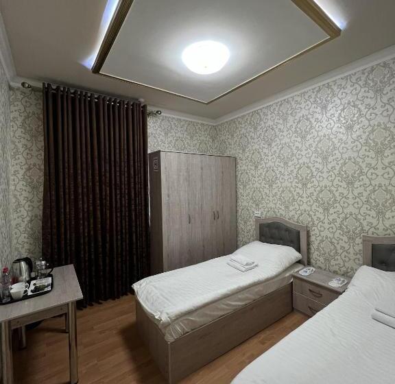 Diyora Hostel