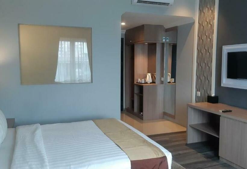 Luminor Hotel Palembang By Wh