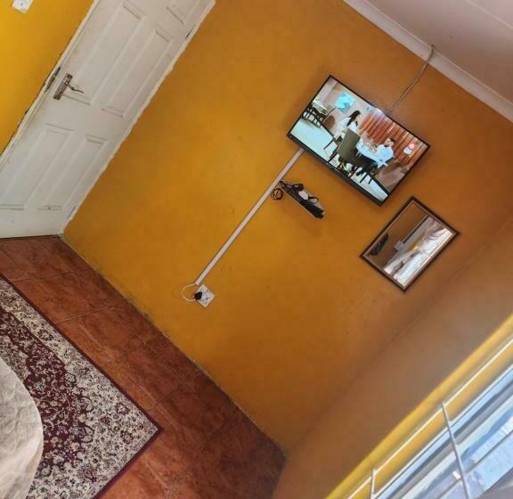 Общежитие Wampex Guest House In Northam Cbd 239 Coal Street