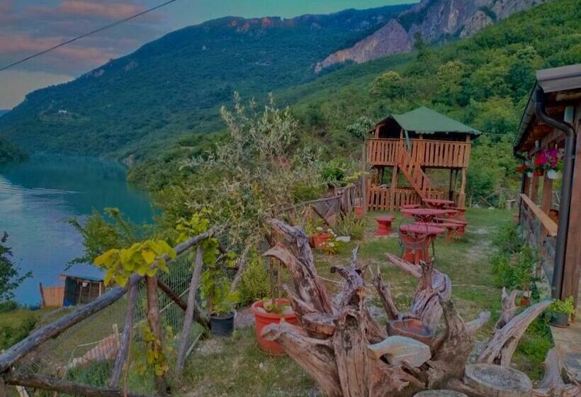 هتل Guest House Aprripe Guri