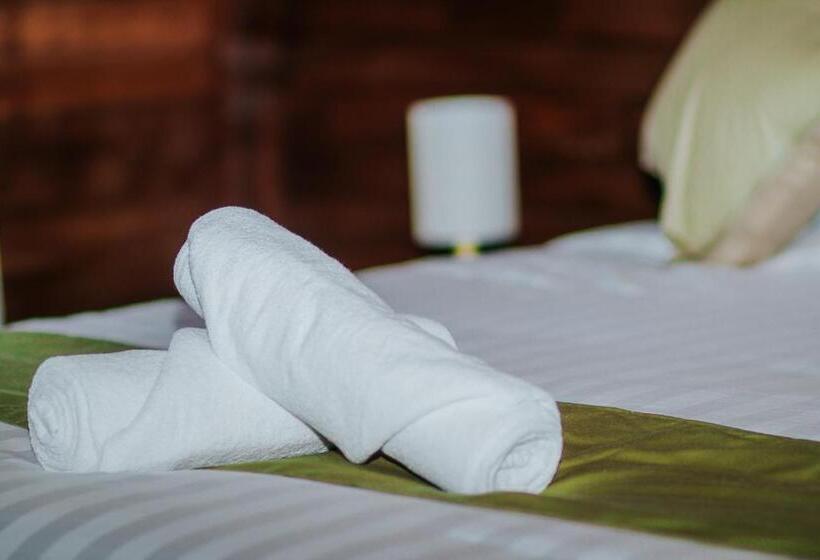 Пансион Kurnia Guest House & Spa