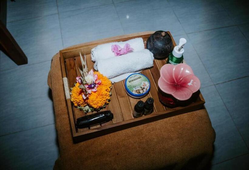 Пансион Kurnia Guest House & Spa