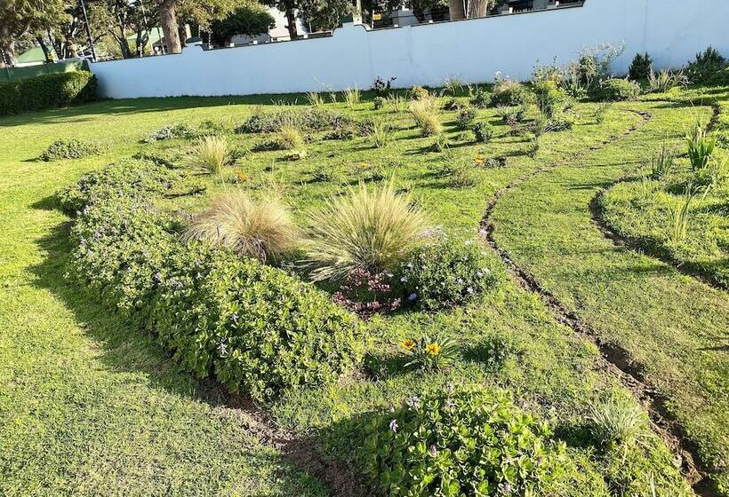 پانسیون Whistlewood Guesthouse Walmer, Port Eizabeth