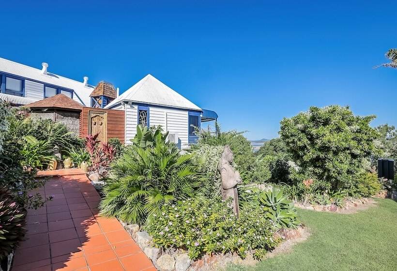 1770 Sovereign Lodge Retreat