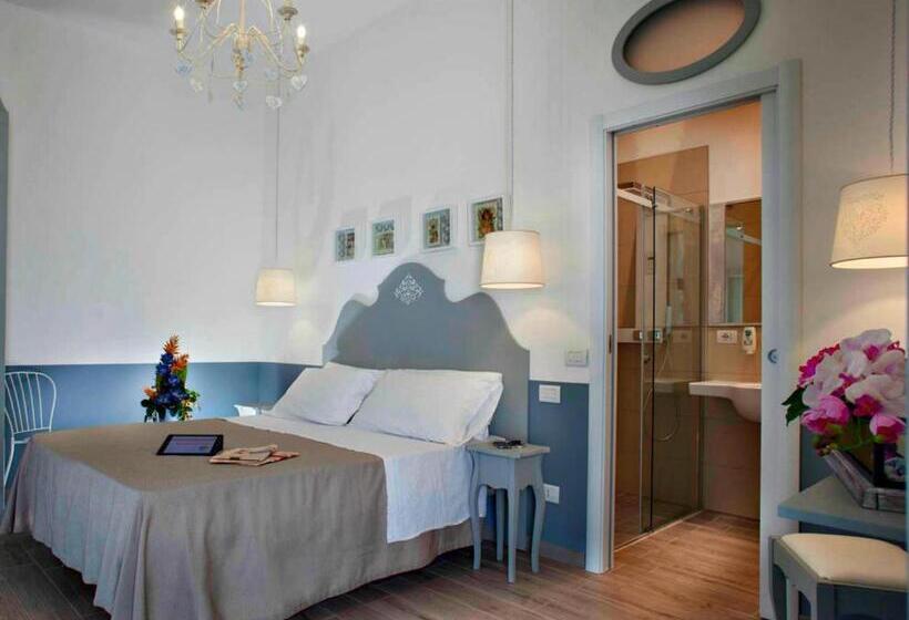 هتل Daniel Apartments