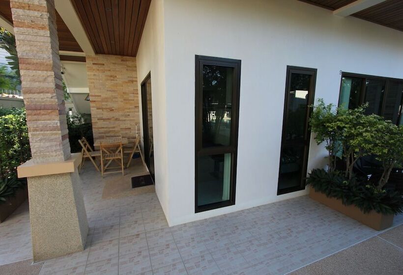 Babylon Pool Villas
