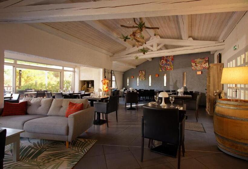 Отель Auberge Val Moureze Hôtel & Spa