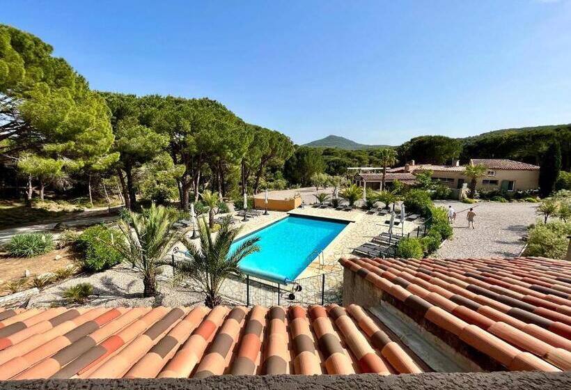 Отель Auberge Val Moureze Hôtel & Spa