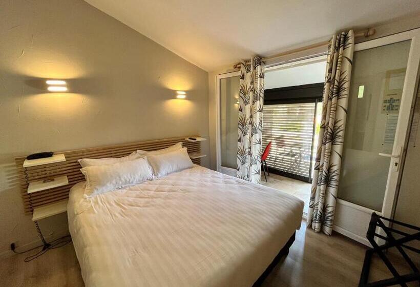 Отель Auberge Val Moureze Hôtel & Spa