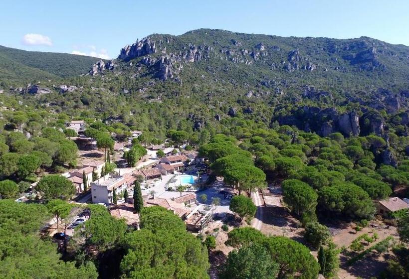 Отель Auberge Val Moureze Hôtel & Spa