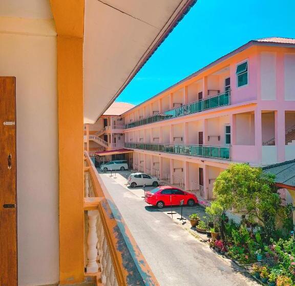 Amzar Motel Cenang