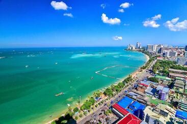 هتل Chariot Pattaya