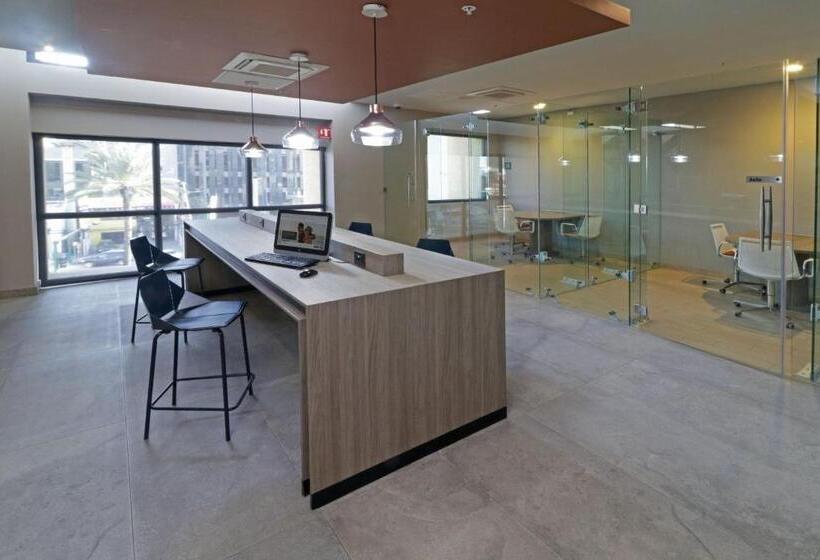 Fotos del hotel City Express Plus Monterrey Galerías:  16