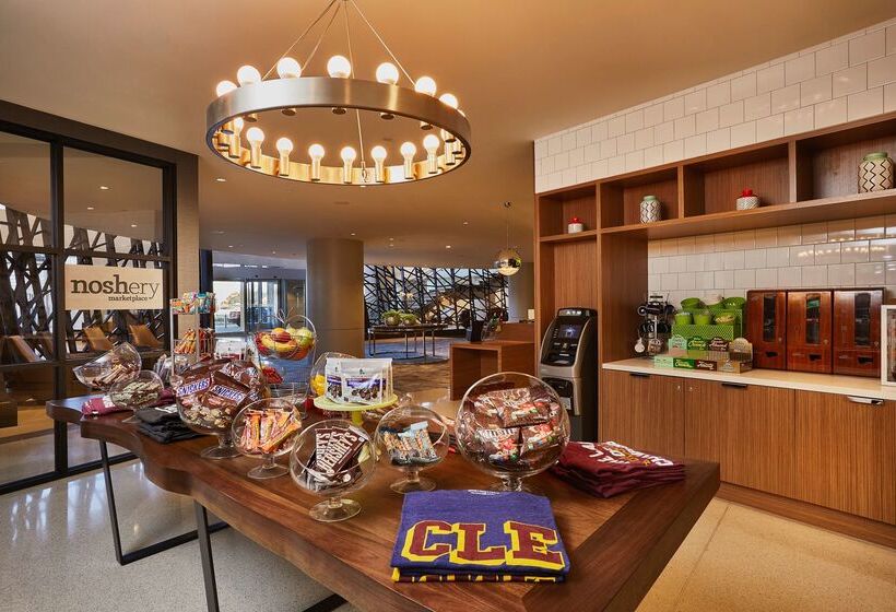 هتل Hilton Cleveland Downtown