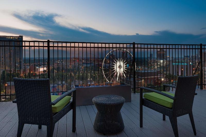 בית מלון כפרי Home2 Suites By Hilton Atlanta Downtown