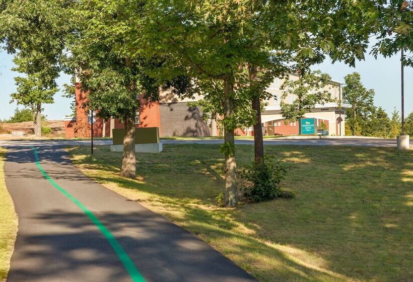 هتل Homewood Suites By Hilton Gateway Hills Nashua