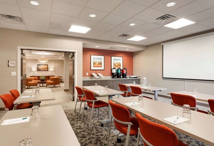 هتل Homewood Suites By Hilton Gateway Hills Nashua