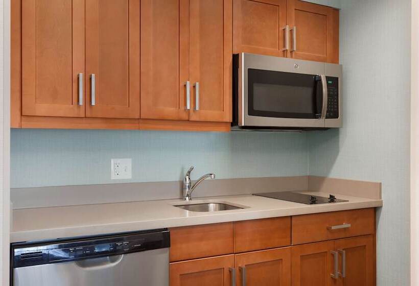 هتل Homewood Suites By Hilton Gateway Hills Nashua