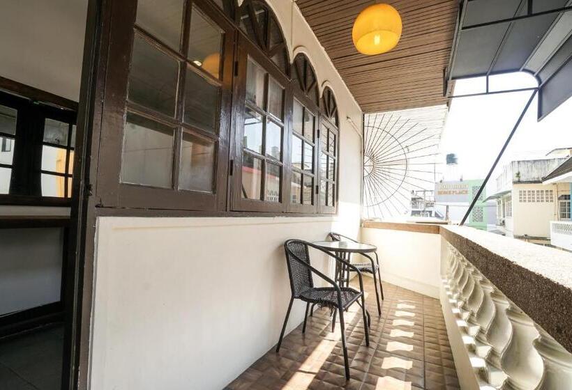 هتل Kamalas Boutique Guesthouse