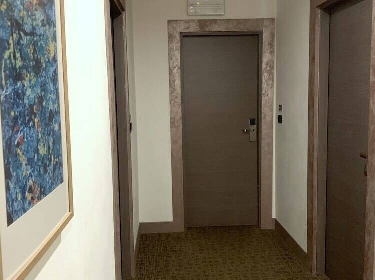 Fotos del hotel Luxor Florence:  24