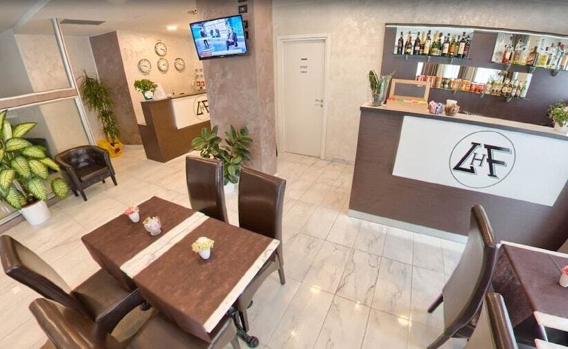 Fotos del hotel Luxor Florence:  11