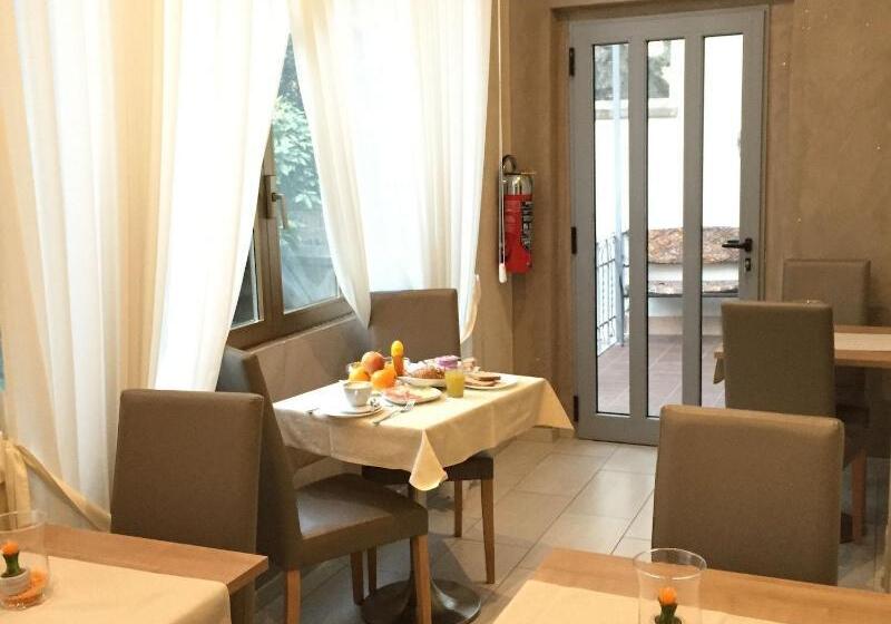 Fotos del hotel Montecarlo:  29