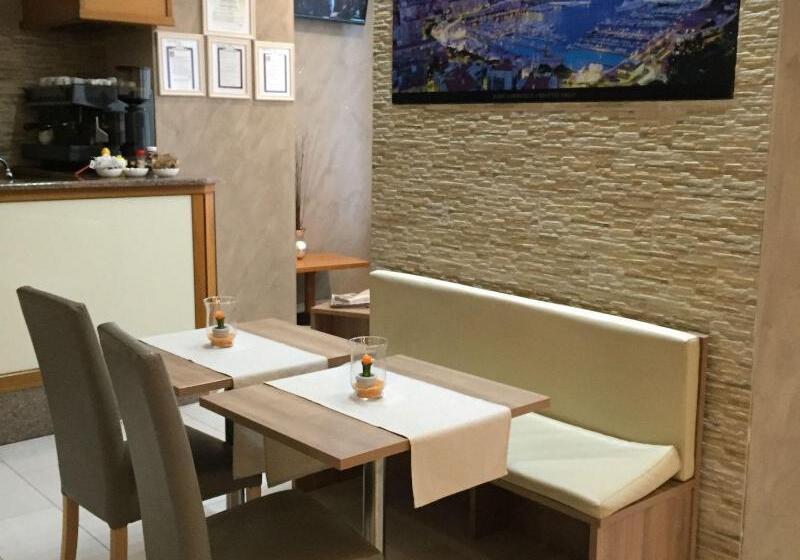 Fotos del hotel Montecarlo:  28