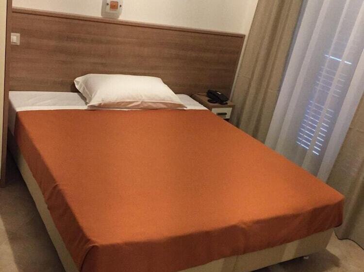 Fotos del hotel Montecarlo:  4