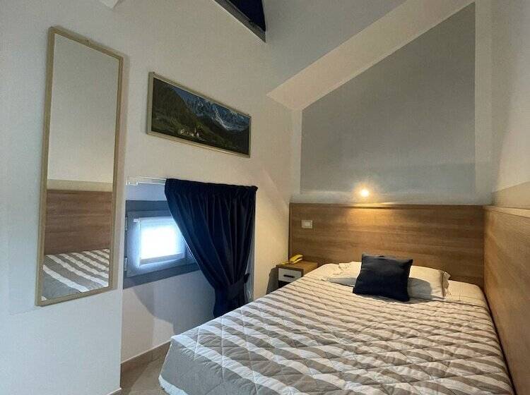 Fotos del hotel Montecarlo:  7