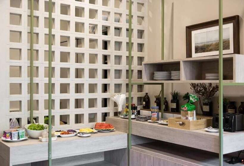 هتل Sugar Ohana Poshtel