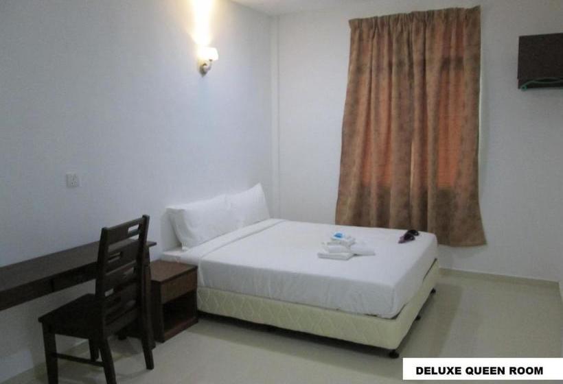 فندق Senyum Inn