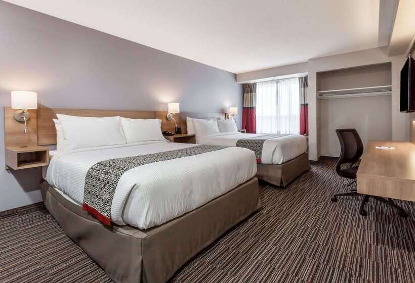 Microtel Casselman