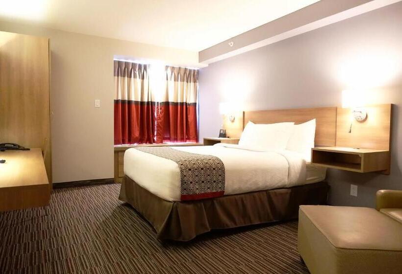 Microtel Casselman