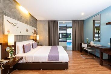 Silathip Huahin Serviced Apartment &