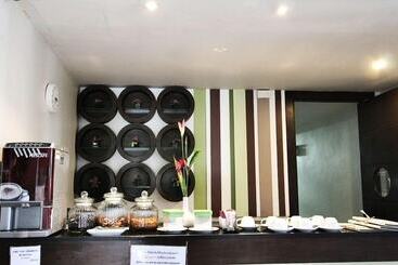 Silathip Huahin Serviced Apartment &