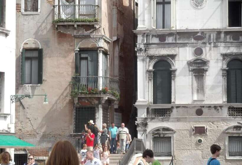 Sweet Venice   Rooms & Apartments