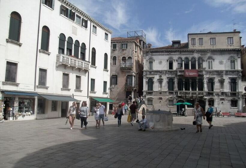 Sweet Venice   Rooms & Apartments