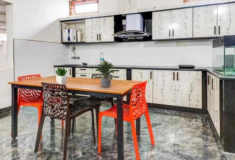 Отель Oyo Pool Villa Premium Home Stay Mysore