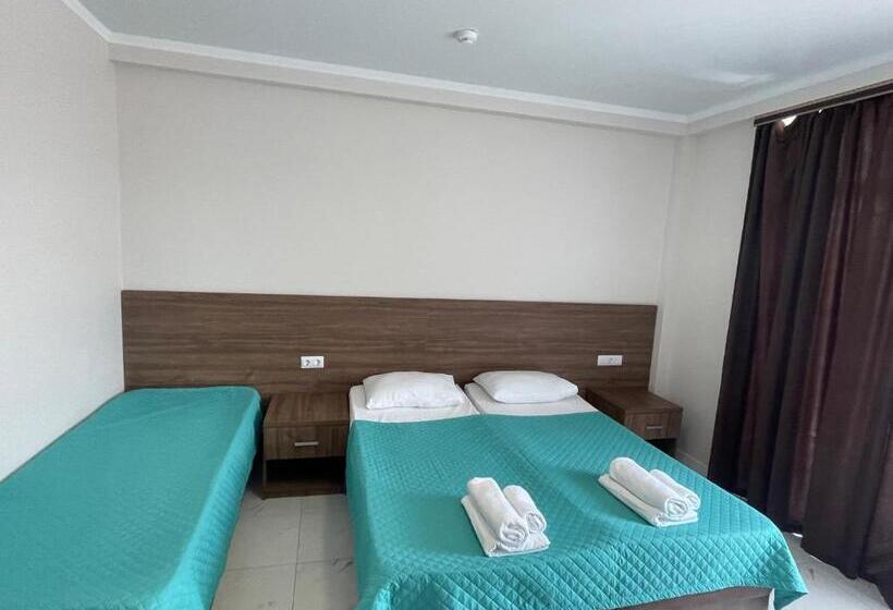 هاستل бугенвиллея