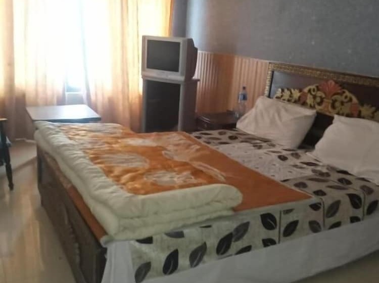 Breeze Hotel Murree