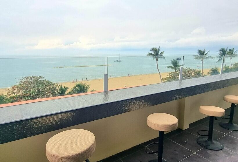 هتل Happy Jomtien   Beachfront