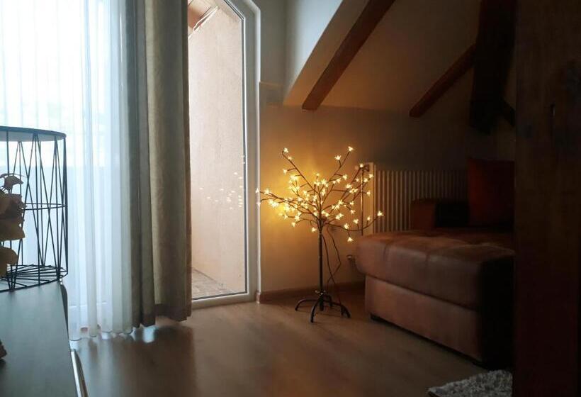 پانسیون Apartman Amalfi