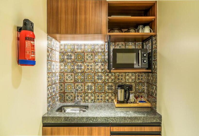 منتجع Club Mahindra Assonora