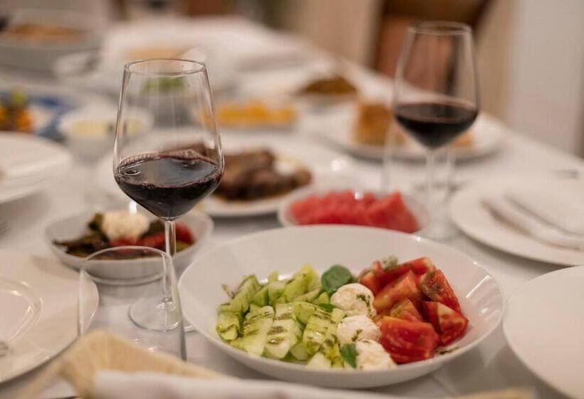 فندق صغير Agroturizem Gjepali