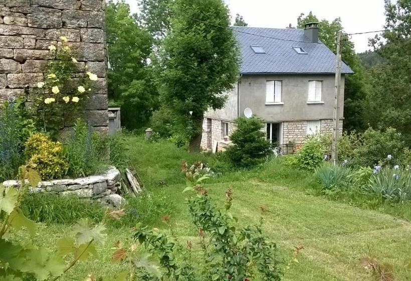 ベッドアンドブレックファースト Au Domaine Des Oiseaux