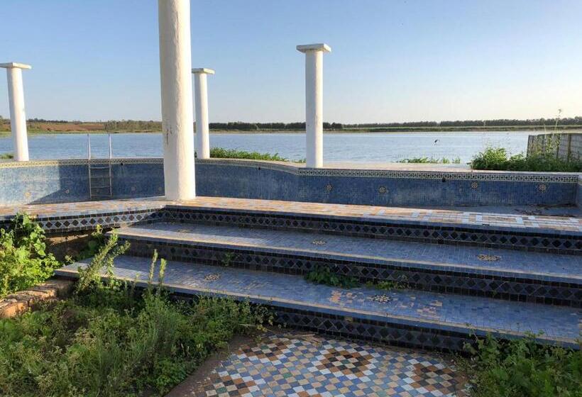 تختخواب و صبحانه Riad Des Oiseaux