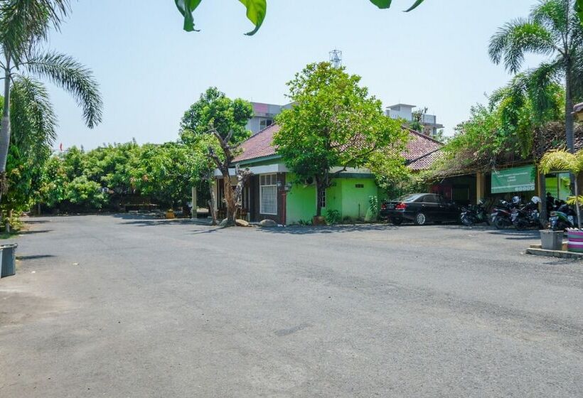 پانسیون Reddoorz @ Jalan Lintas Sumatera Lahat